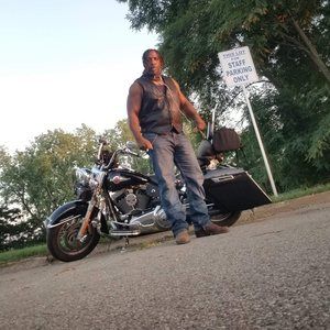 Meet your Posher, Saxon